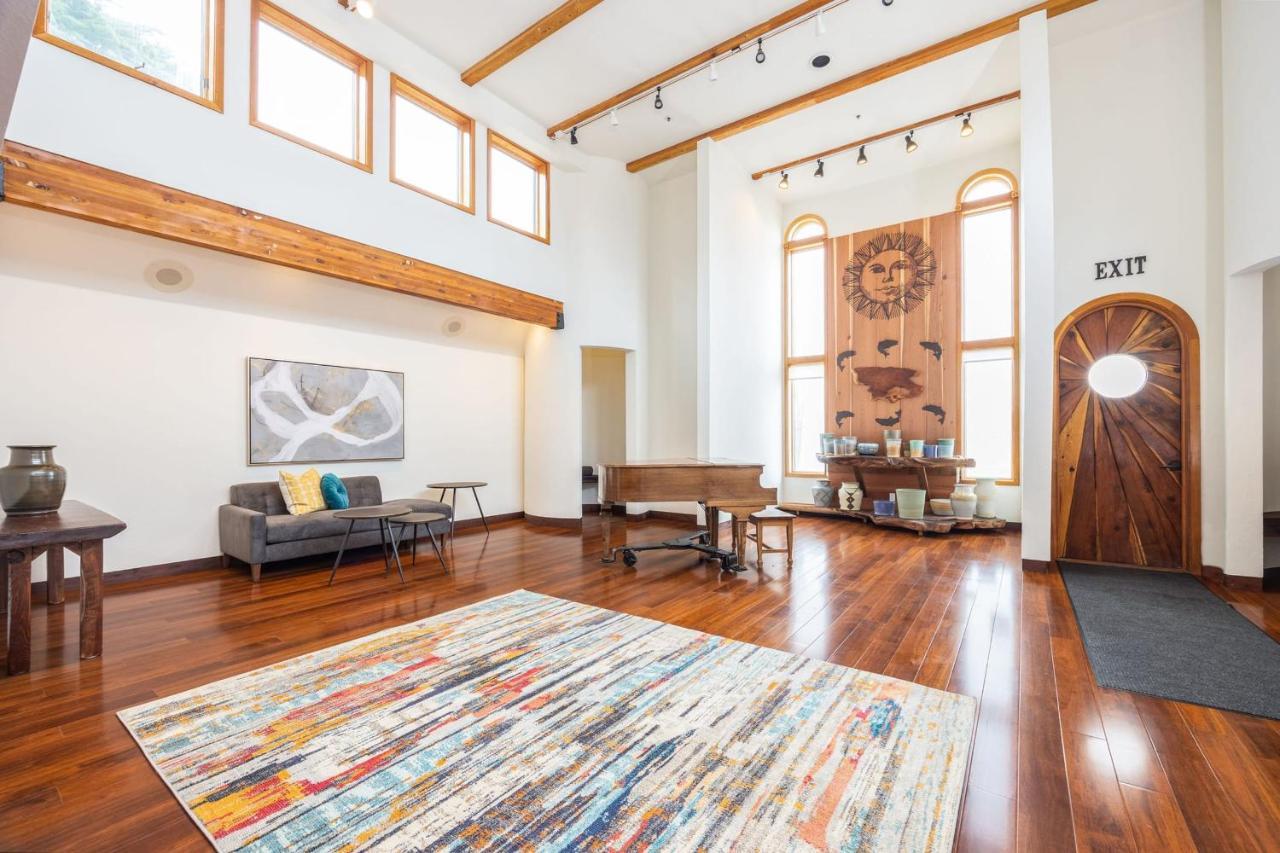 Seaside Art Gallery Loft Inspire Your Creativity With Breathtaking Views! Apartment *